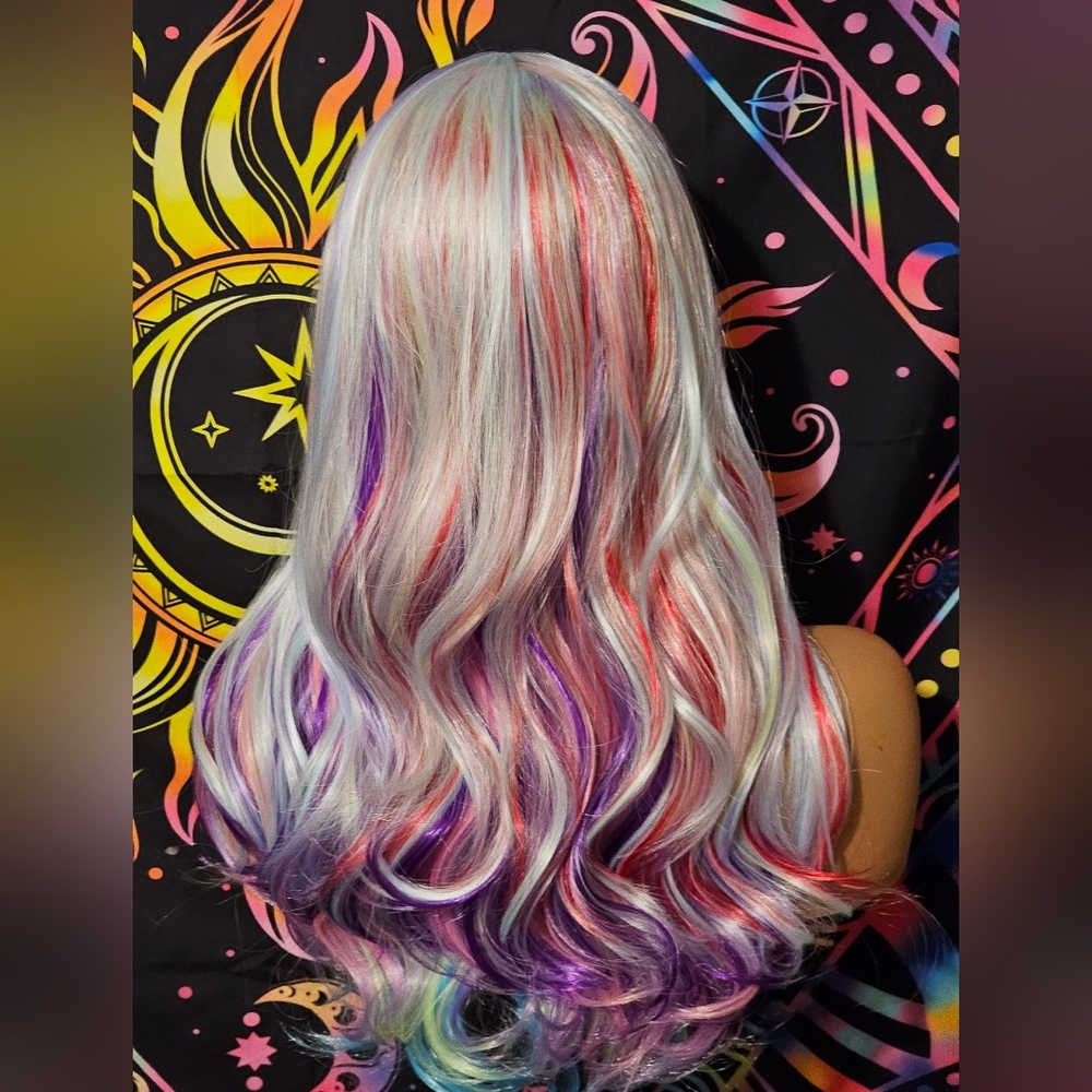 Wig - Picture 3 of 3